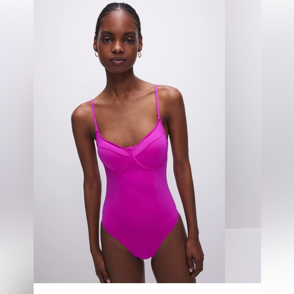 Underwire compression swim.. NWT